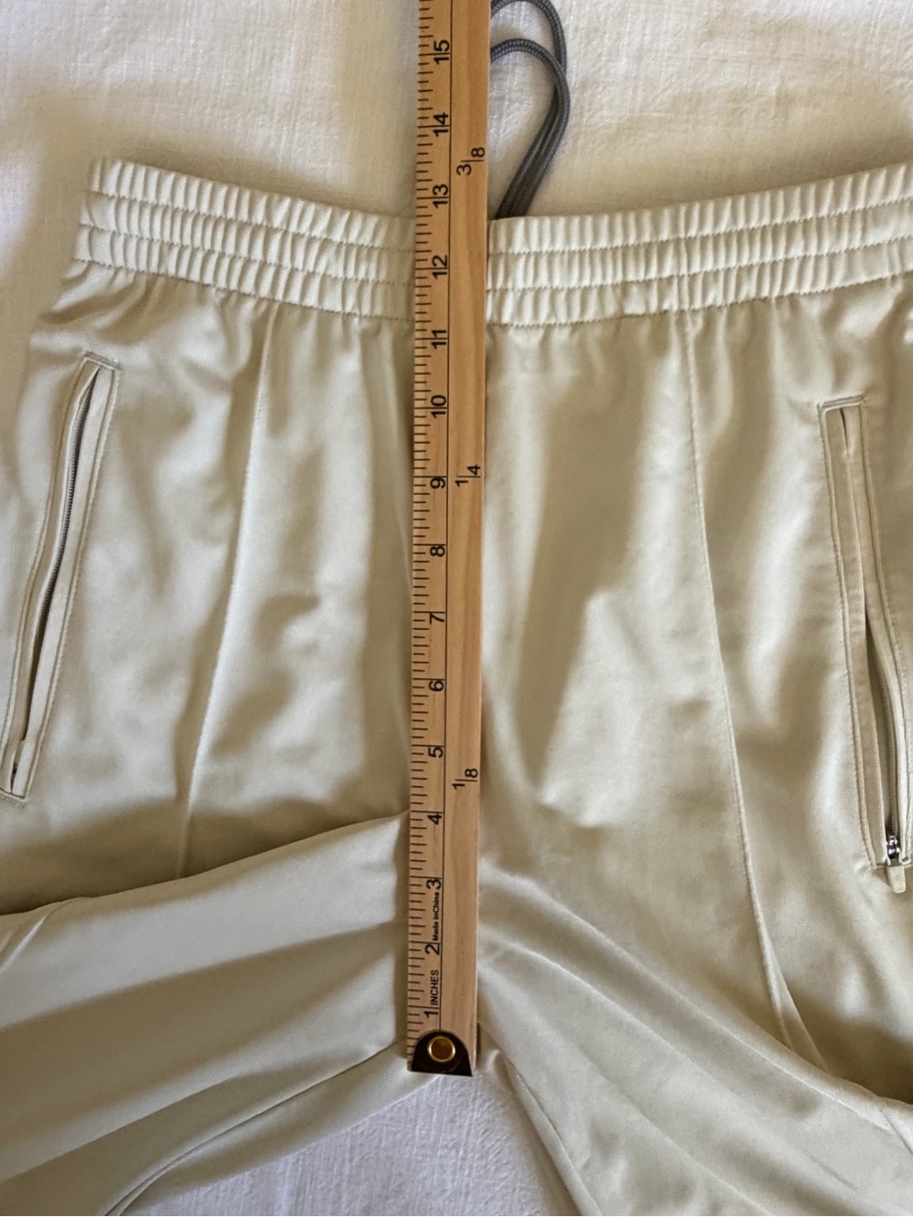 JW Anderson & Uniqlo Cream Wide-Leg Track Pants - Picture 11 of 12